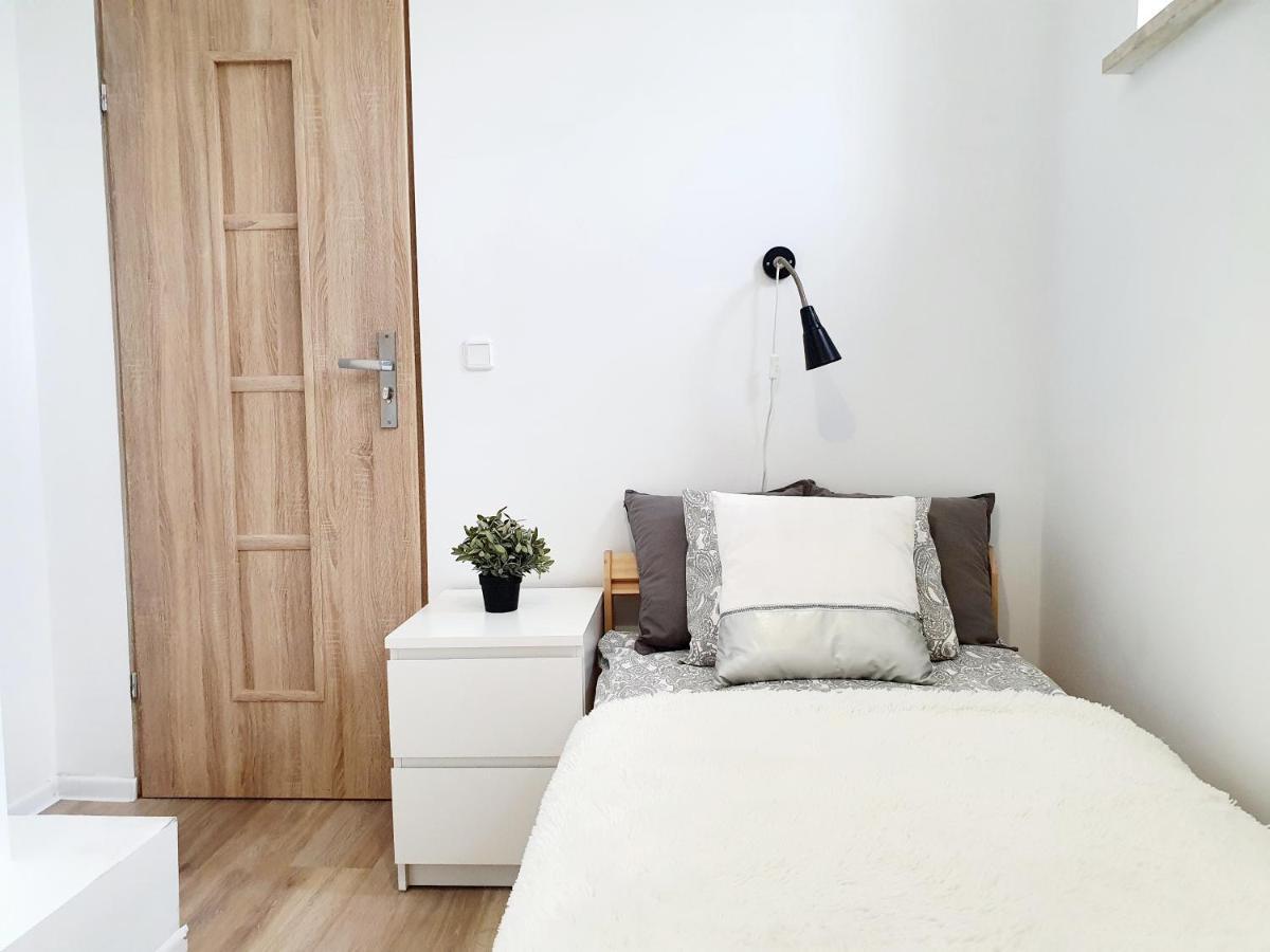 Pokoje Na Swietojanskiej Gdynia Esterno foto